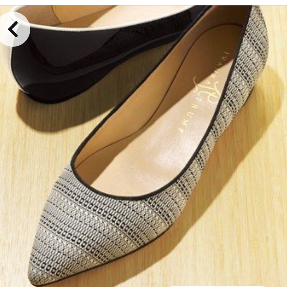 Ivanka Trump  Pointy Toe Flats Chic3 Black and White